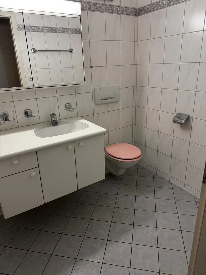 Appartement lumineux 4.5 pièces avec balcon à Illnau-Effretikon à louer temporairement – photo 4 sur 7