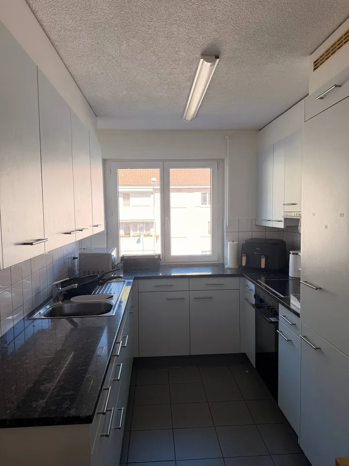 2 WG-Zimmer in einer grosszügigen 4.5-Zimmer-Wohnung in Kriens – ab CHF 800 inkl. NK – Foto 2 von 5