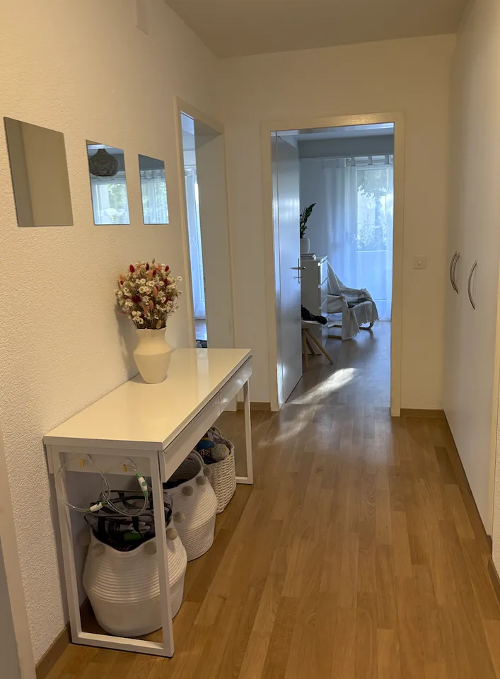 Schöne, ruhige 4.5 Zi Whg. – Foto 2 von 13