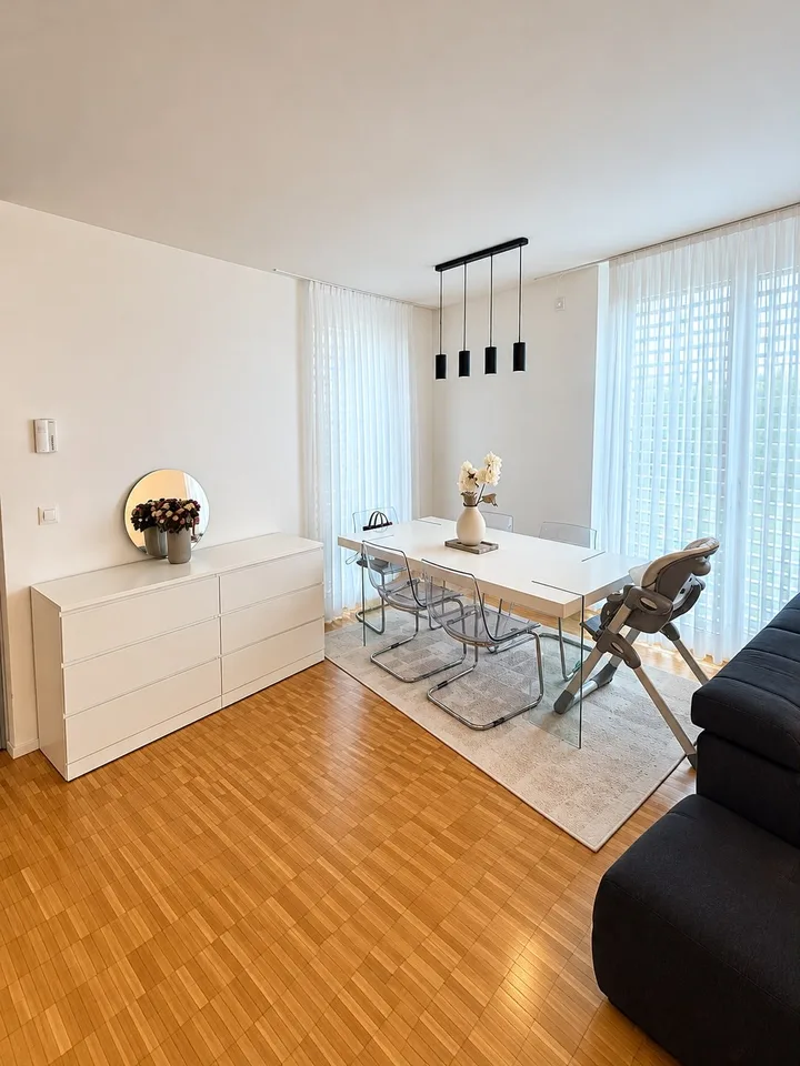 Wunderschöne 3.5-Zimmer-Wohnung mit grossem Privatgarten in Bassersdorf – Foto 6 von 12