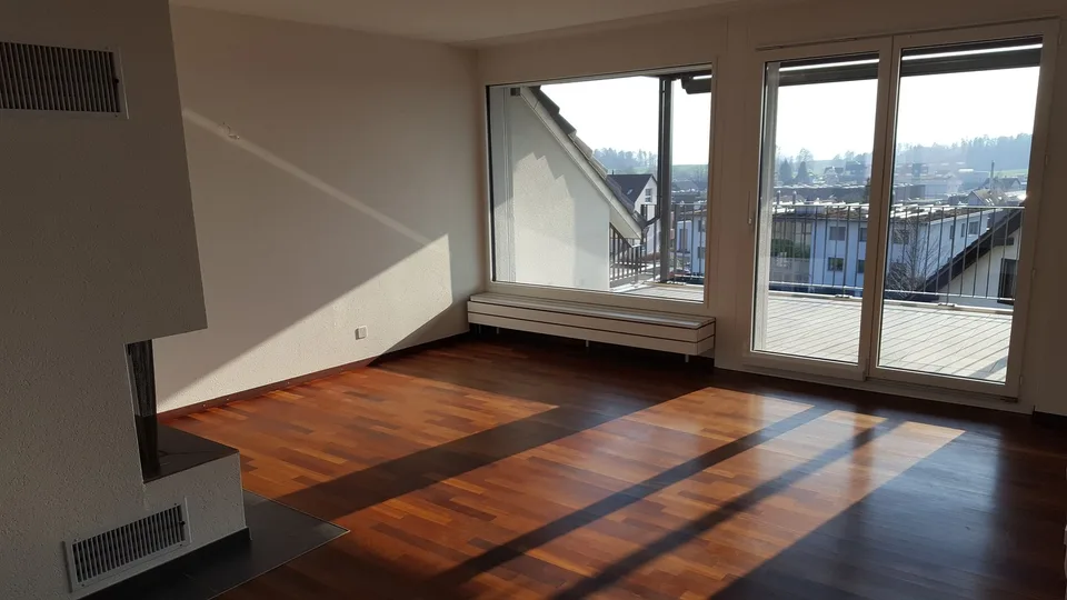 Appartement spacieux 4½ pièces avec cheminée – photo 3 sur 5