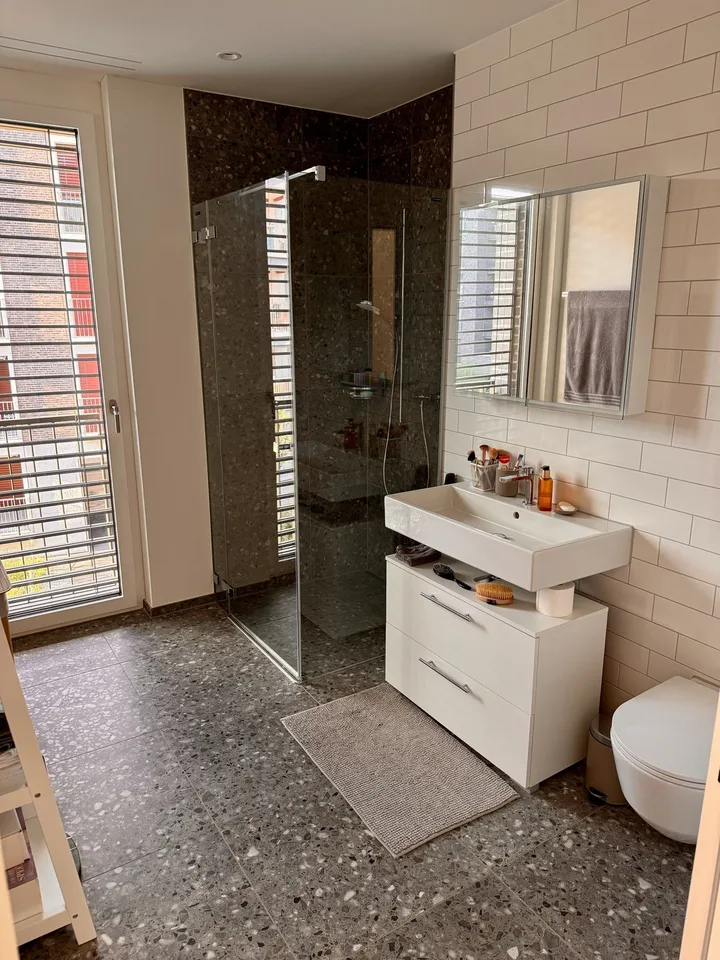 2,5 moderne Wohnung zur Untervermietung – Foto 3 von 7