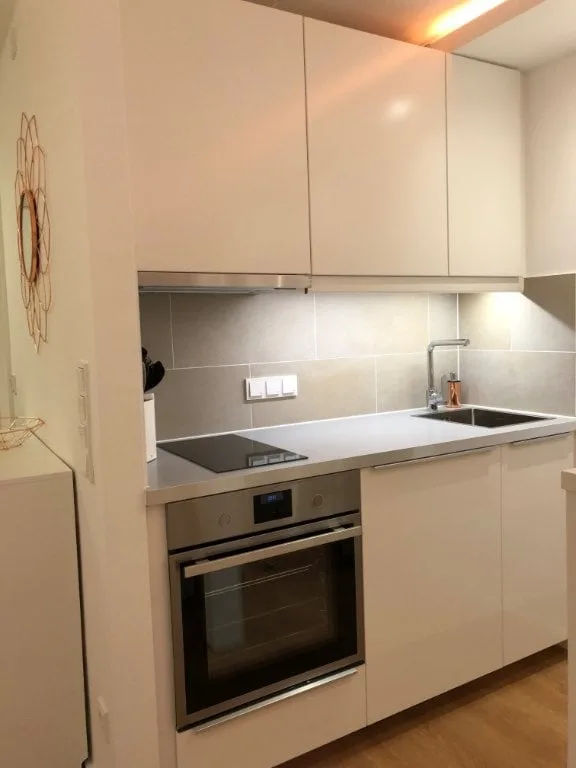 1 Zimmer Monolocale und Panoramablick in Lugano – Foto 3 von 10
