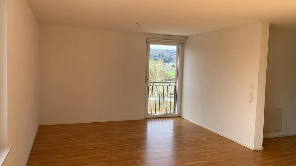 Lichtdurchflutete 2.5-Zimmer-Maisonettewohnung mit grosser Terrasse in Wallisellen – Foto 13 von 13