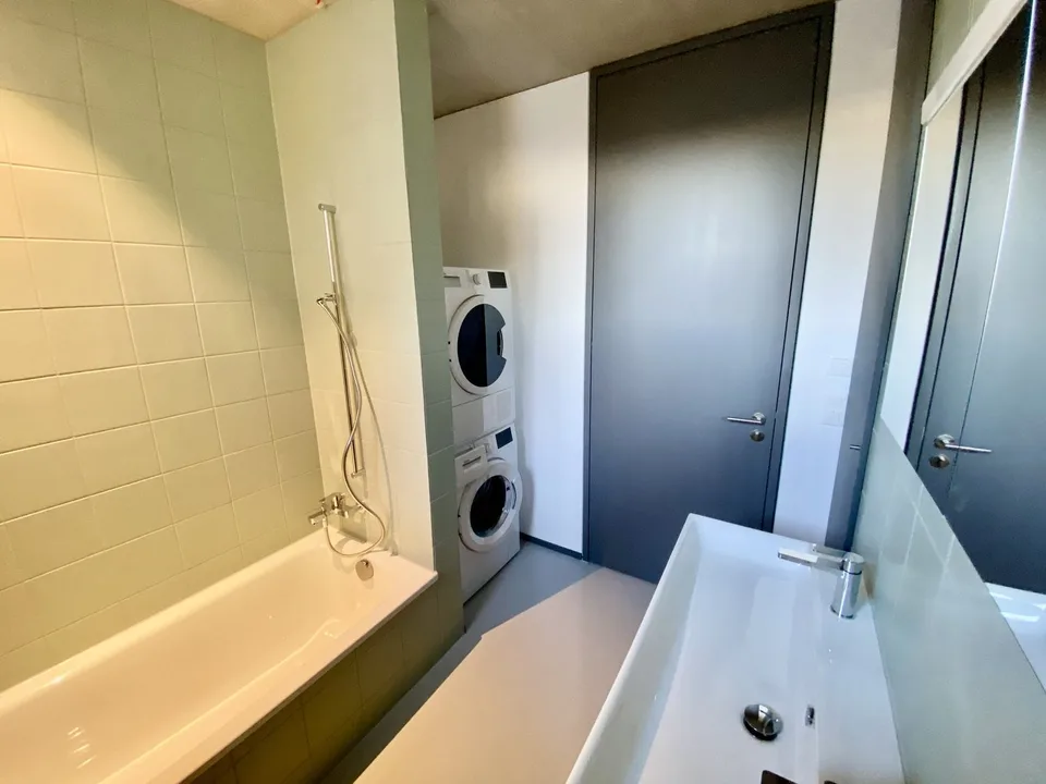 Attraktive 3.5-Zimmer-Wohnung mit Balkon und Gartensitzplatz – Foto 6 von 9