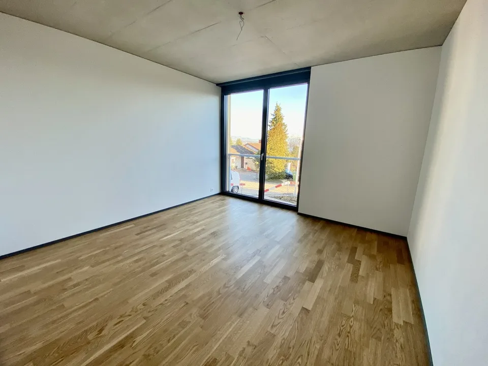 Attraktive 3.5-Zimmer-Wohnung mit Balkon und Gartensitzplatz – Foto 5 von 9