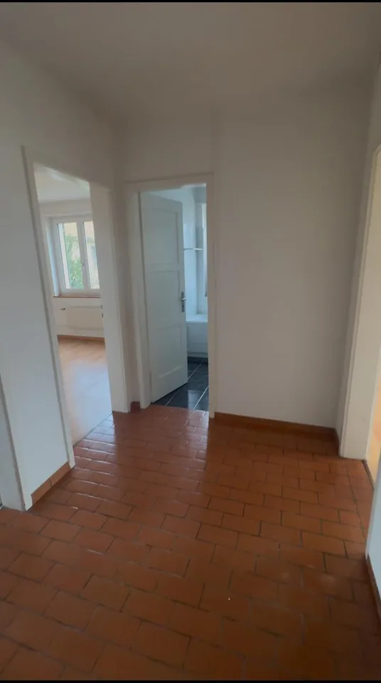 Vollständig möbliertes Zimmer im Zentrum von Küsnacht (Kreis 6) mit allen Nebenkosten inklusive + Reinigung – Foto 5 von 6