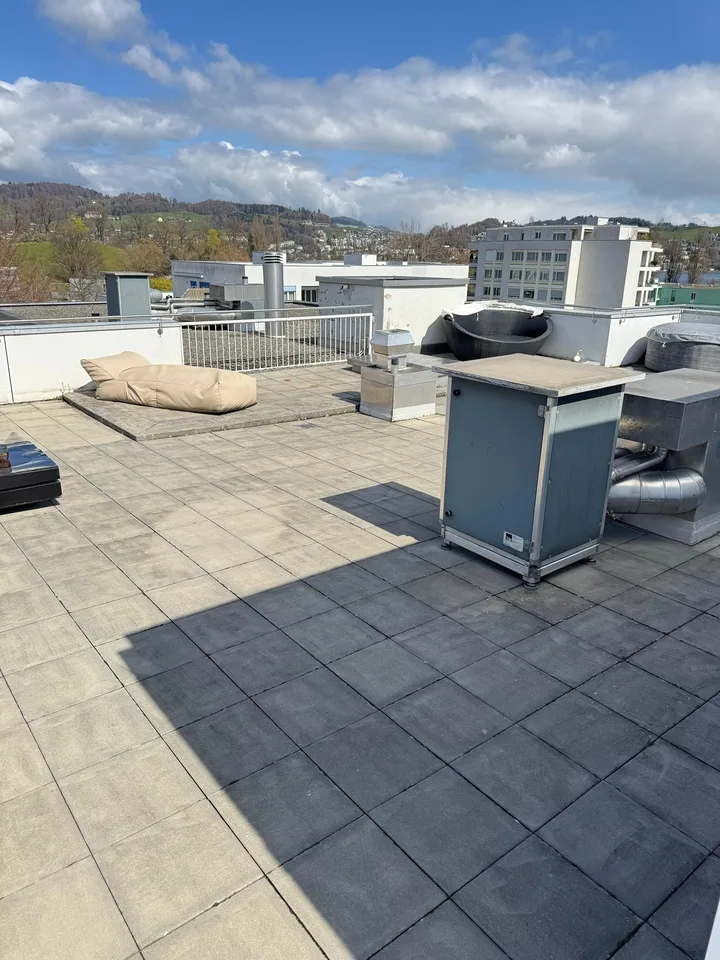 WG Zimmer in Penthouse in Luzern – Foto 2 von 9