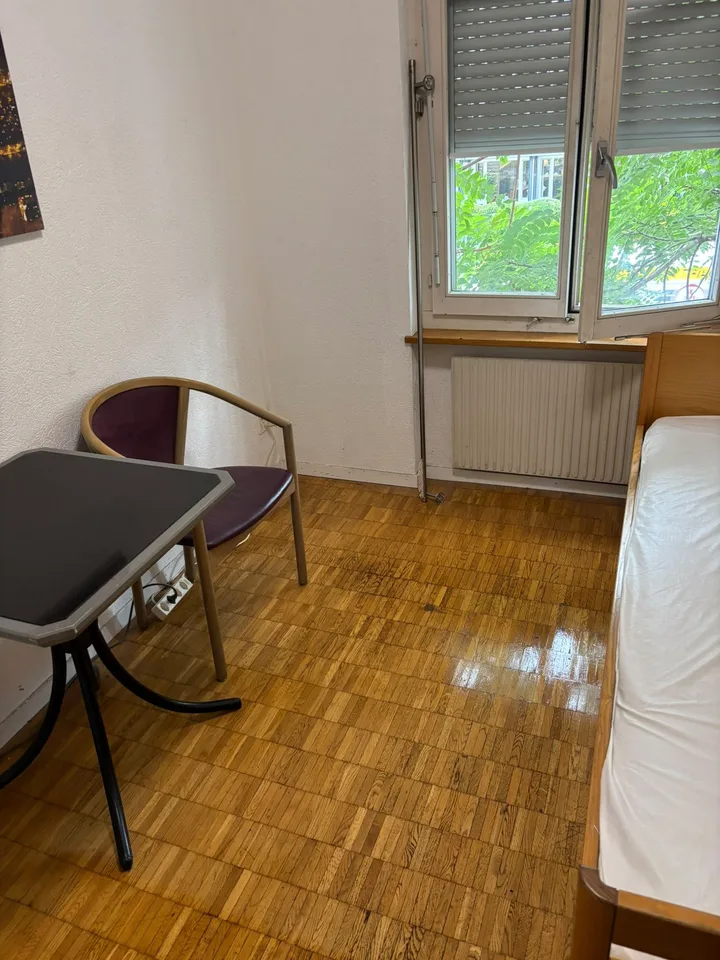 Möbliertes Zimmer zur Miete in Winterthur – Foto 2 von 4