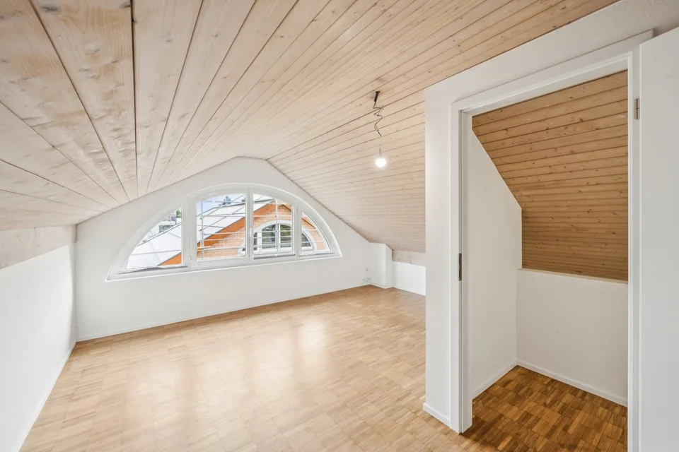 5.5 Zimmer Maisonette in Oberwil BL – Foto 7 von 11