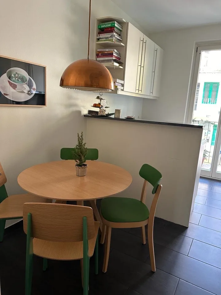 Helles & geräumiges 23 m² Zimmer in charmantem Apartment Zürich Hirslanden | CHF 1,250 – Foto 7 von 9
