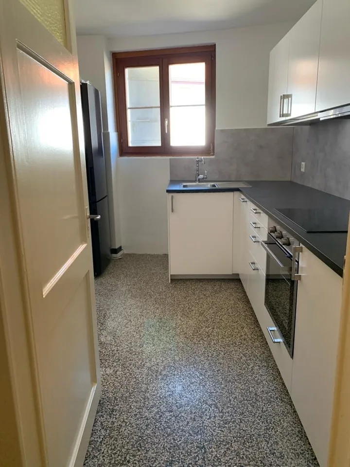 Wohnung 3,5 Zimmer in Lucens CHF 1'510, Nebenkosten und Parkplatz inbegriffen Ab 15.01.2027 – Foto 2 von 6