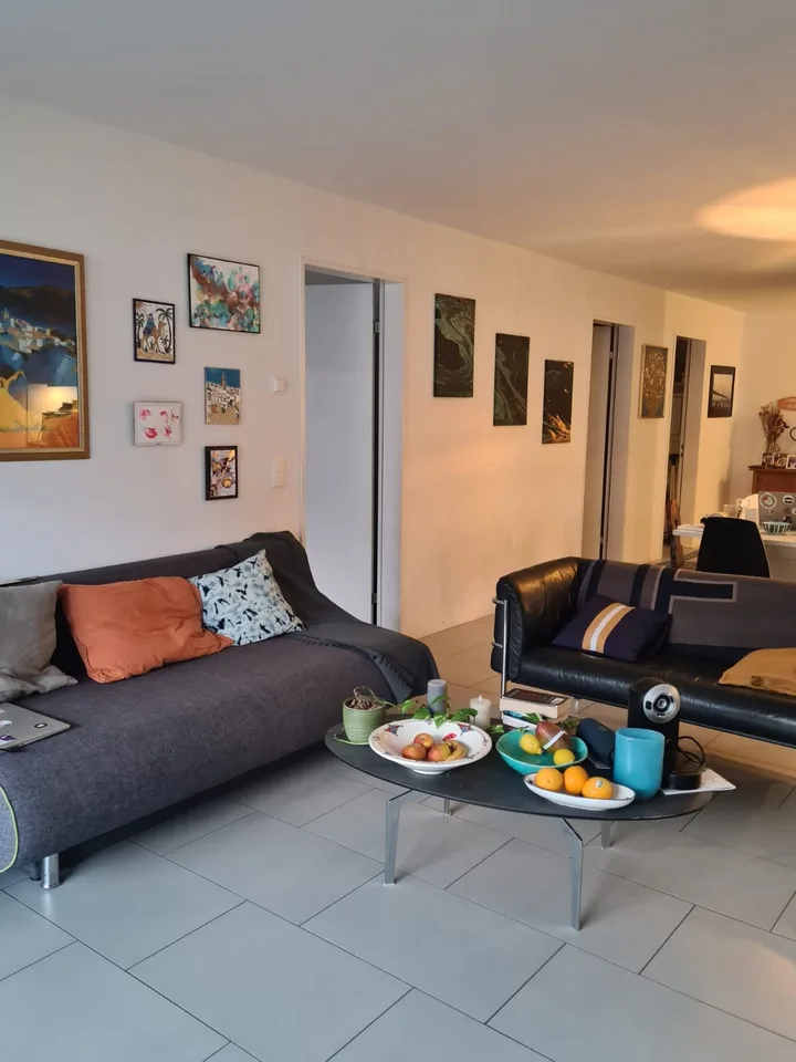 Schöne 2,5-Zimmer-Wohnung in Altstetten (Zürich) mit sonnigem Balkon – Foto 7 von 10