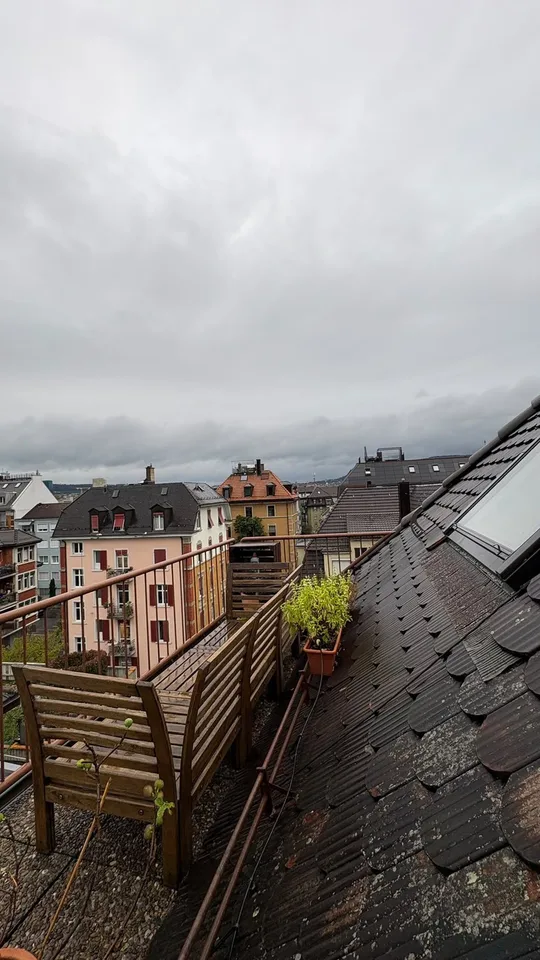 Gemütliche Dachwohnung über den Dächern Alt-Wiedikons – Foto 4 von 8
