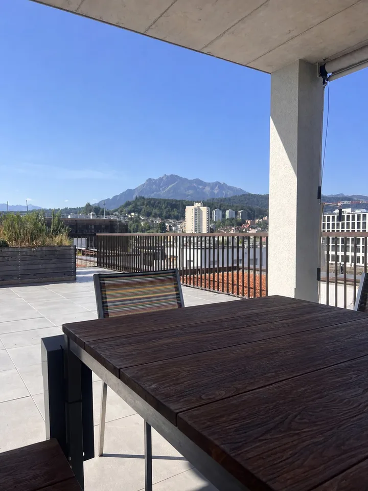 Moderne 2.5-Zimmer-Wohnung in Emmen mit schöner Dachterrasse – Foto 7 von 9