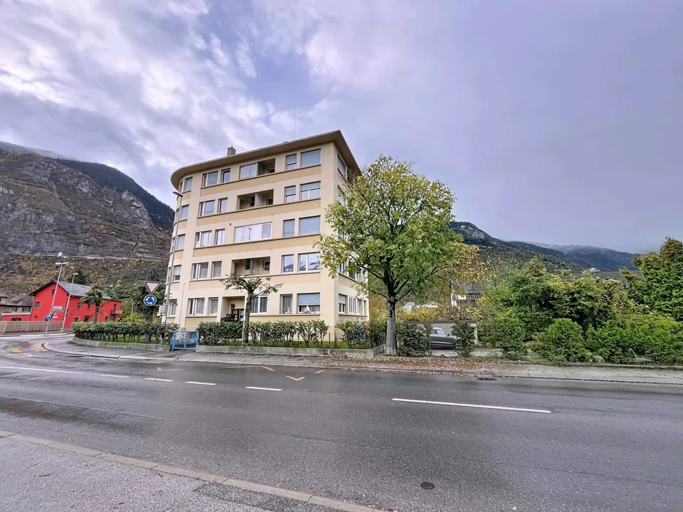 3,5-Zimmer-Wohnung zur Renovierung in Sierre