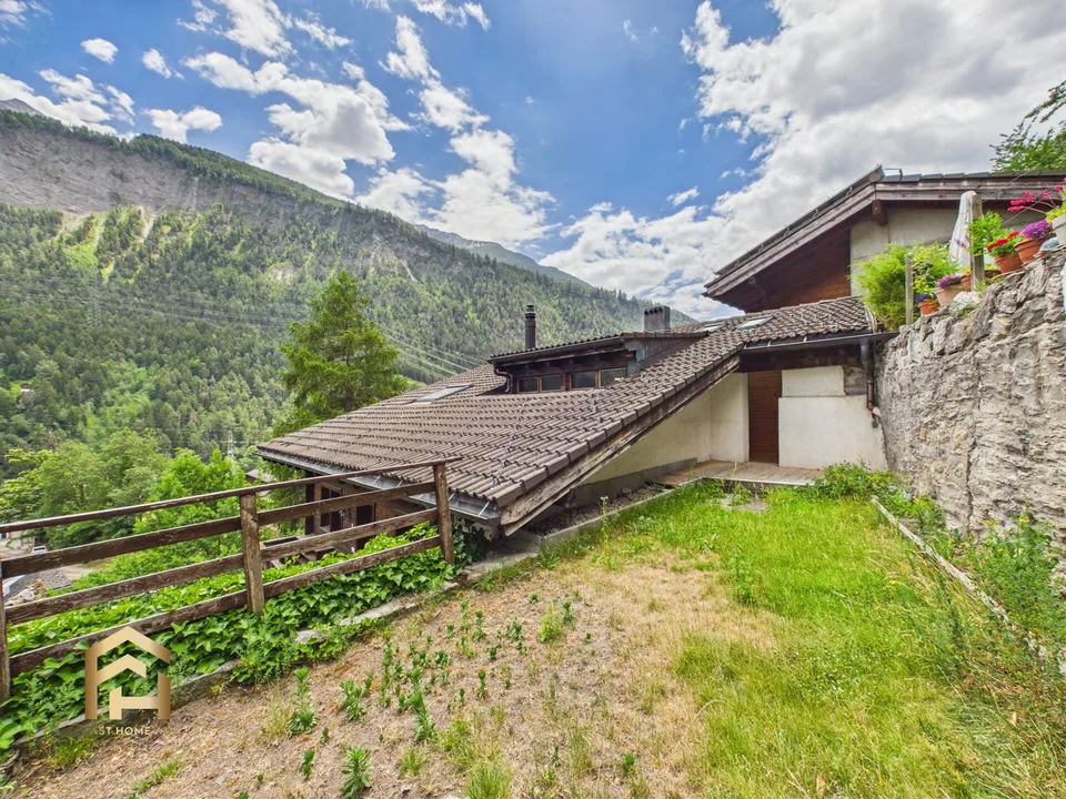 Zwei Wohnungen, ein Haus, viele Möglichkeiten charmantes Walliserhau – Foto 8 von 26