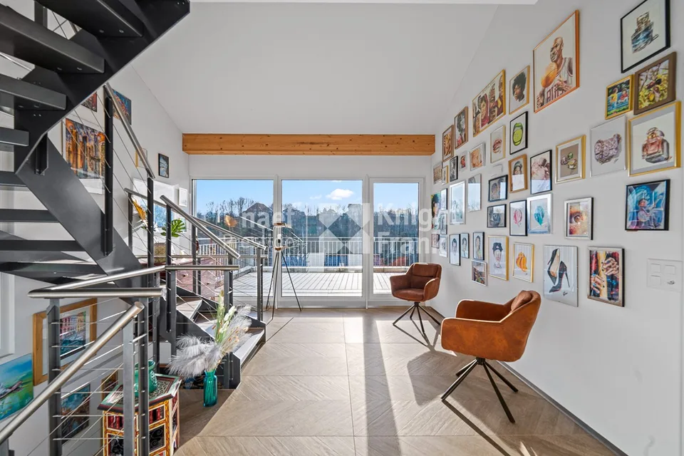 Beautiful 7-room single-family house with a free view of the countryside and heated pool in St. Ursen for sale – photo 7 of 12