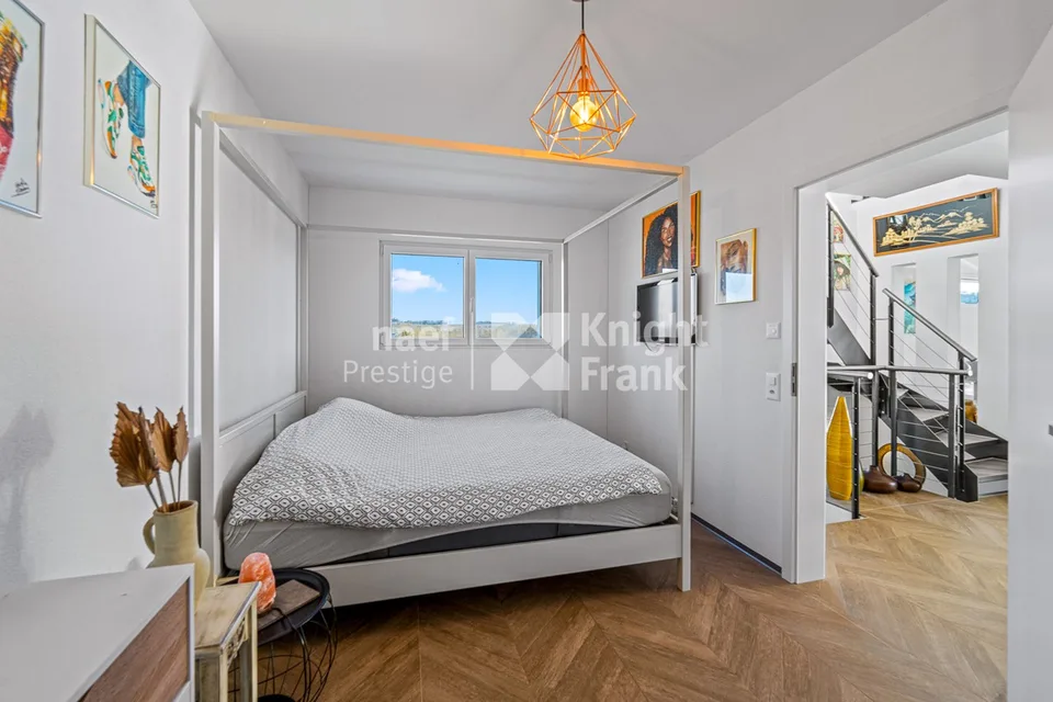 Beautiful 7-room single-family house with a free view of the countryside and heated pool in St. Ursen for sale – photo 6 of 12