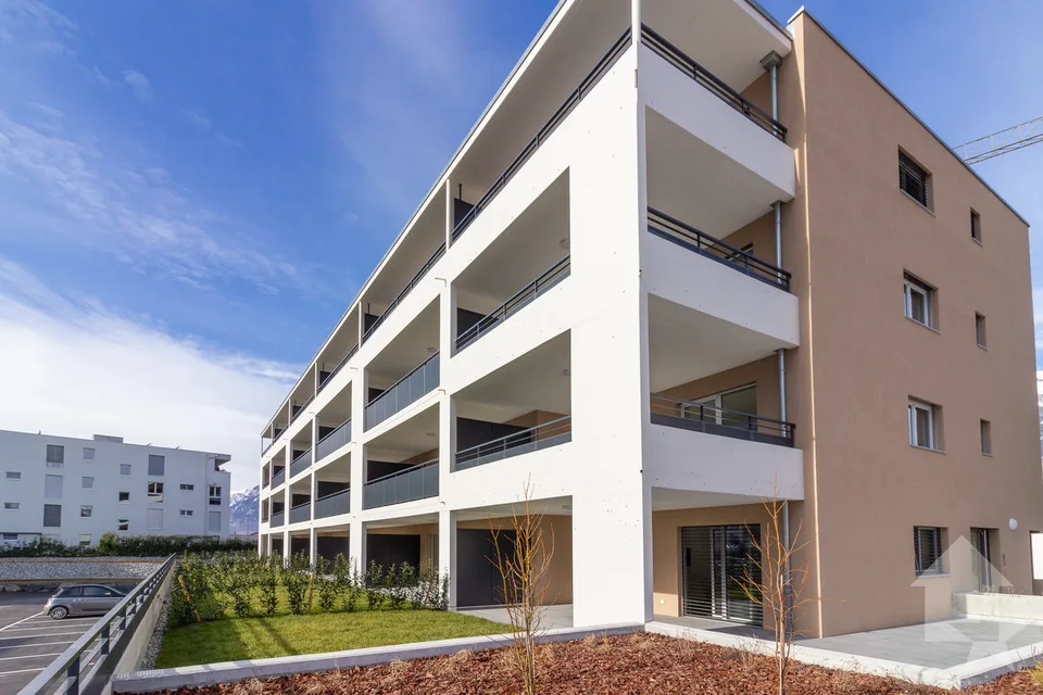 3.5 room apartment of 105 m2 with large balcony