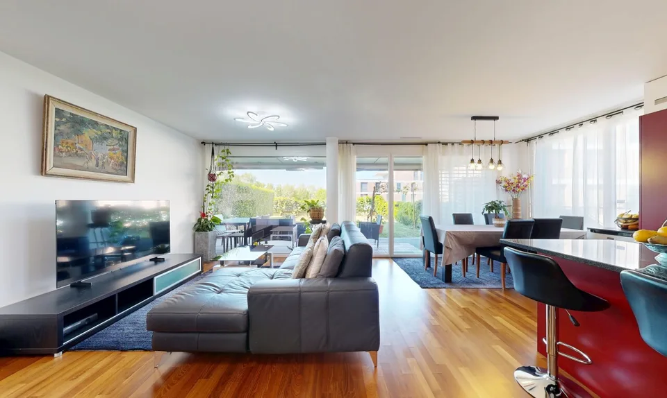 Apartment with Private Garden – Calm & Green View