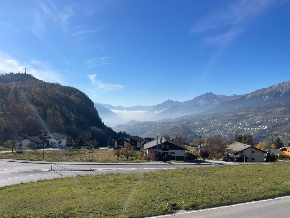 Villa lussuosa a pochi passi dal villaggio di Lens, vista mozzafiato – foto 3 di 22