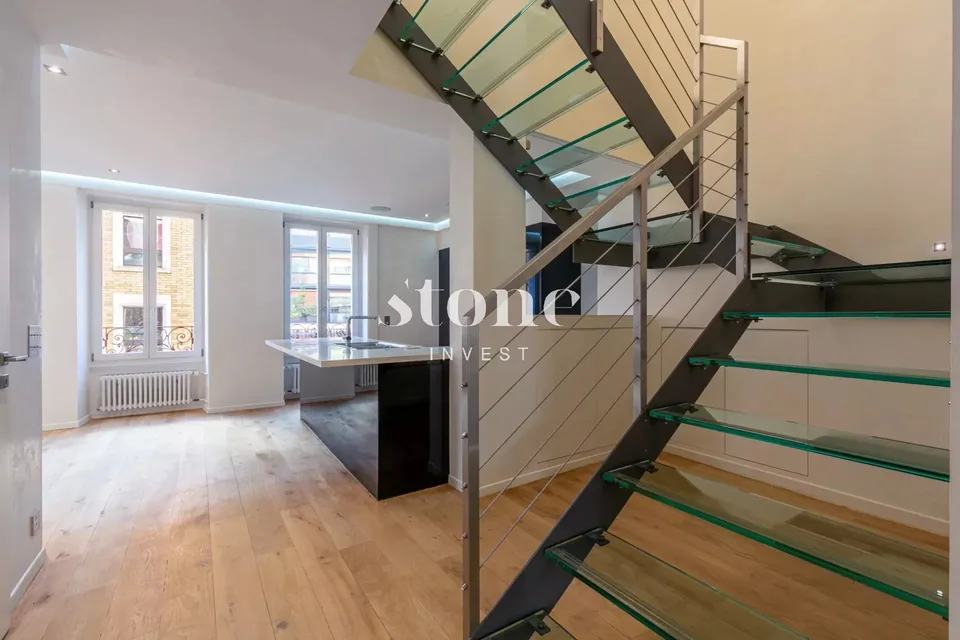 Mitten im Herzen von Eaux-Vives! Schönes Duplex mit Terrasse – Foto 7 von 25