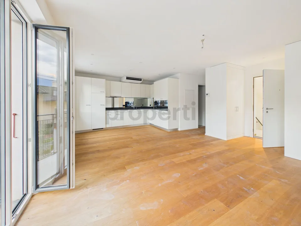 Energy Efficiency & Modern Design! – photo 1 of 29