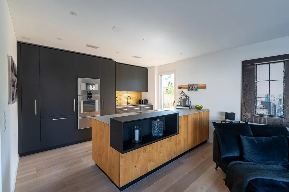 Maison de famille luxueuse avec oasis de jardin privée et piscine – photo 10 sur 24