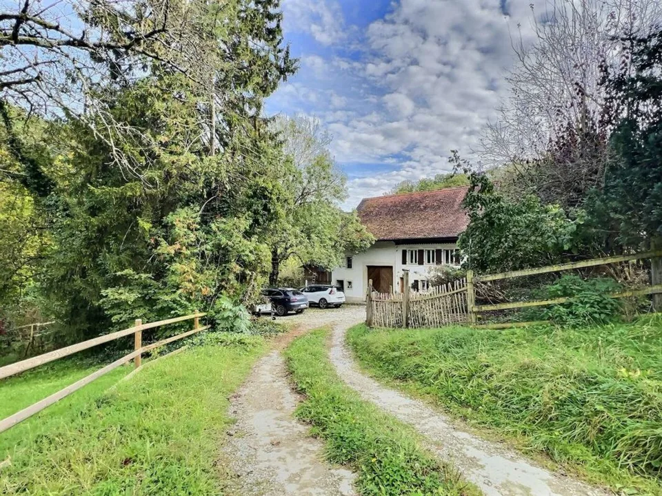 Wunderschönes Haus in idyllischer Umgebung in Curtilles
