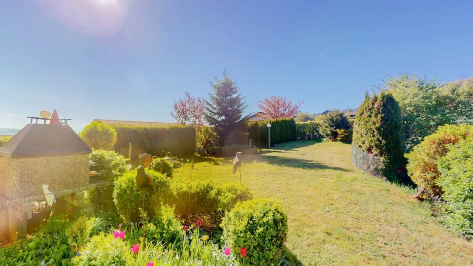 5½ Zimmer, grosser Garten, viel Ruhe und Blick auf's "Belpmoos"