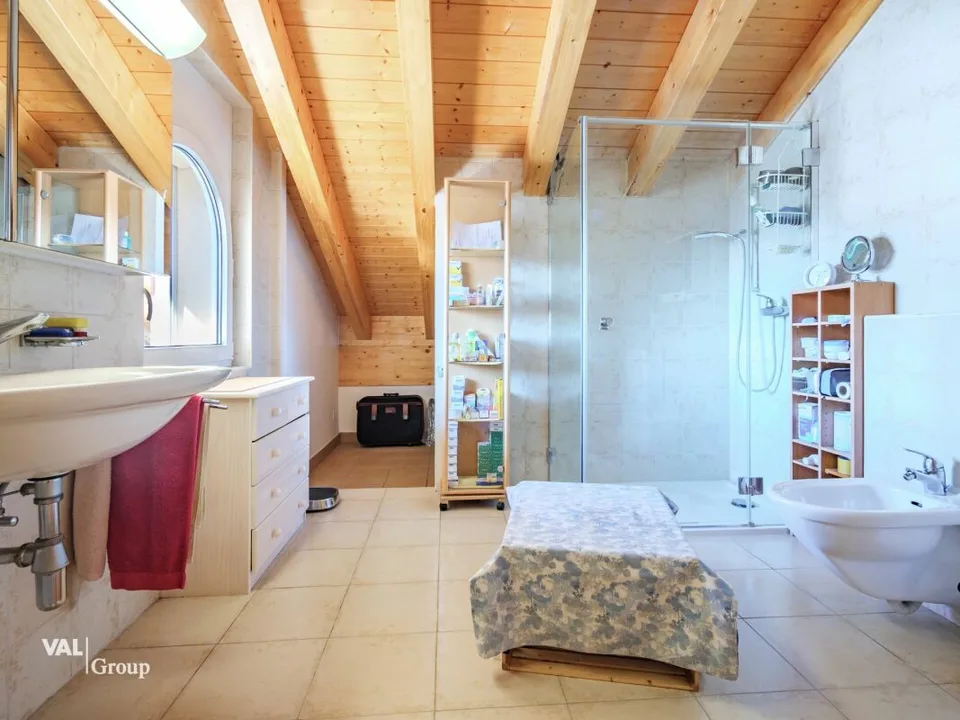 Residenza con 3 appartamenti generosi