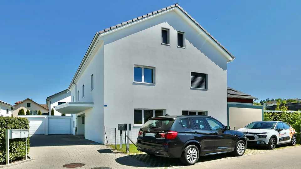 Gepflegtes Zuhause mit Komfort, Garten und Pergola – Foto 7 von 9