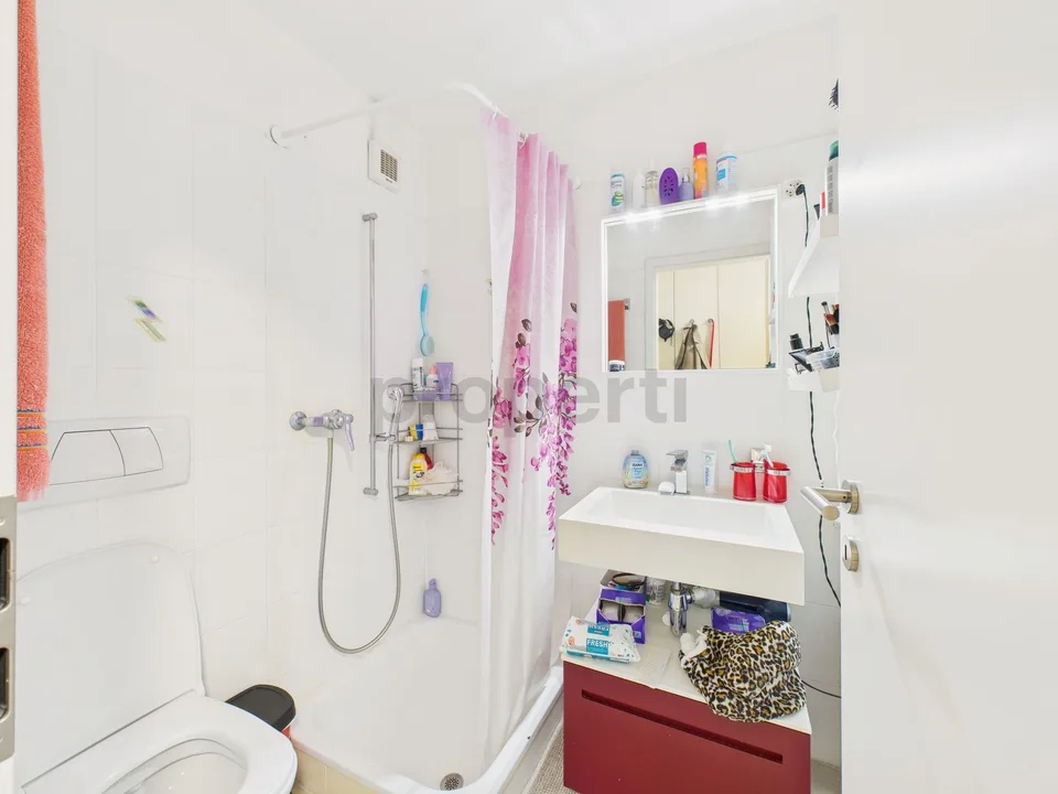 Elegantes 4,5-Zimmer-Wohnung in der Residence "3 Torri" in Gordola – Foto 7 von 18