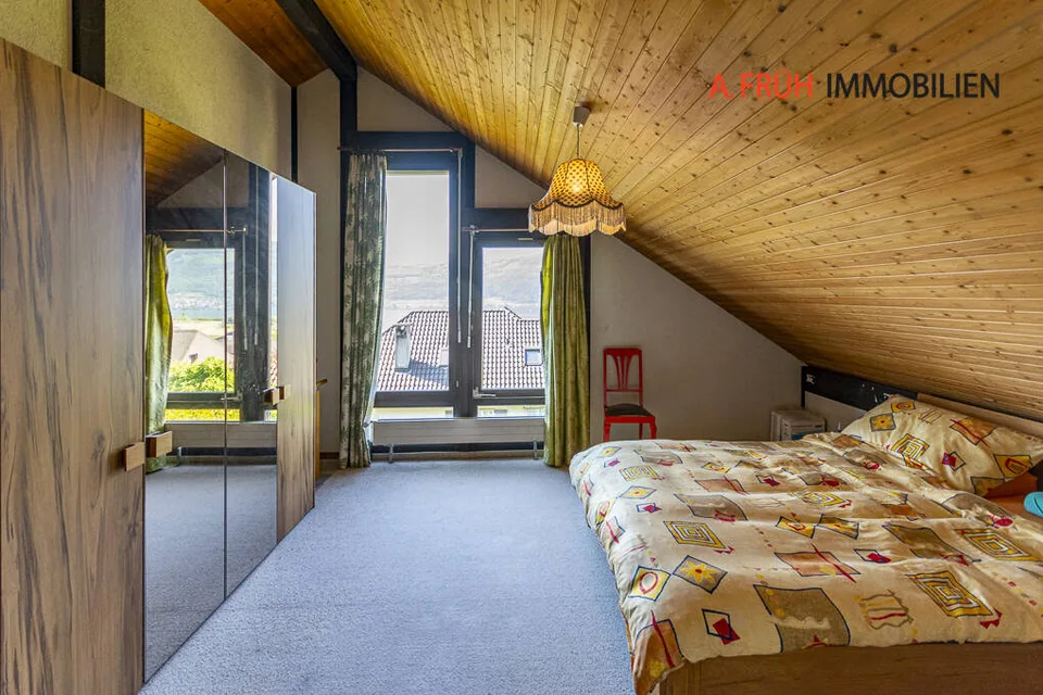 Ein Haus voller Licht und Leben mit Traumblick auf den Bielersee – Foto 6 von 10