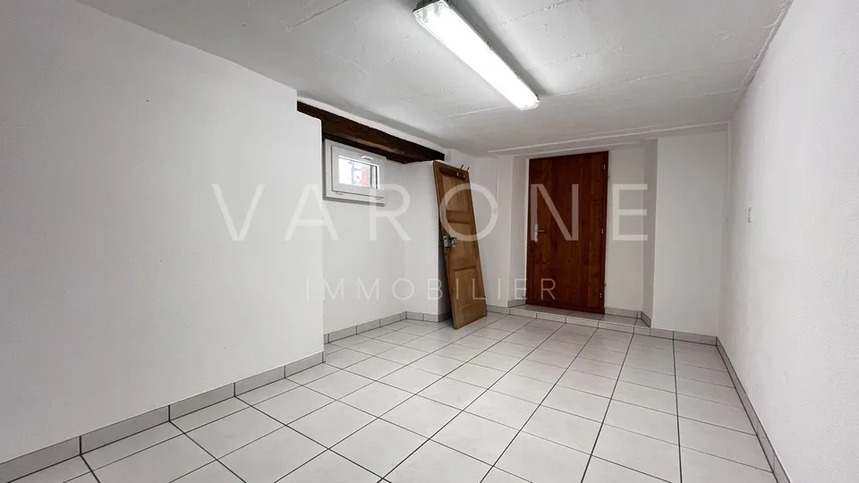 Maison villageoise de 5 pièces avec grange transformable – photo 27 sur 29