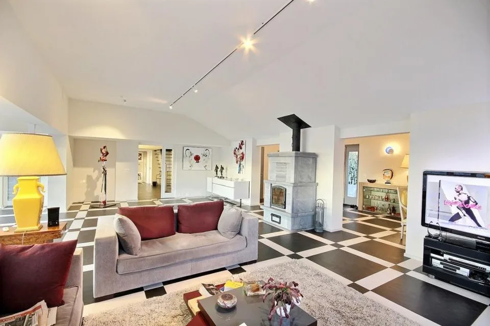 BELLA CASA INDIVIDUALE IN POSIZIONE TRANQUILLA CON VISTA PANORAMICA SUL LAGO – foto 4 di 12
