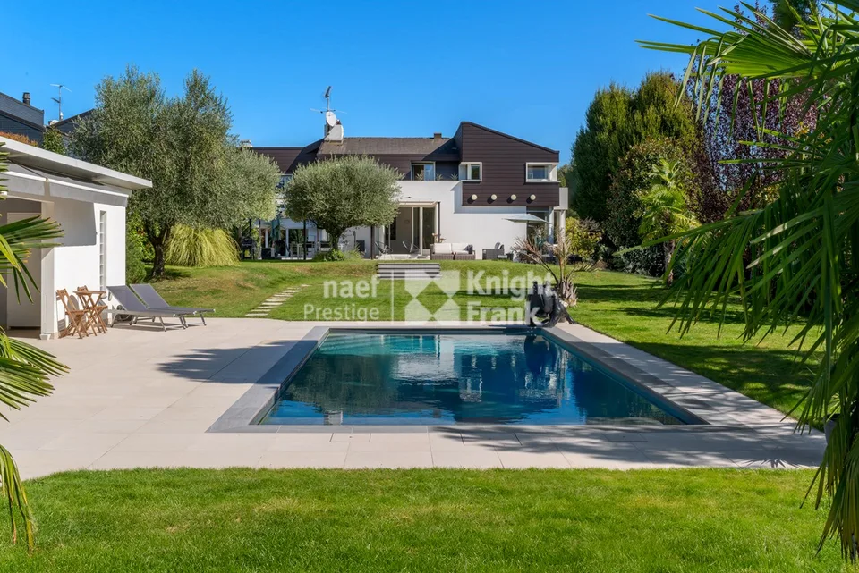 Villa contemporaine en campagne genevoise