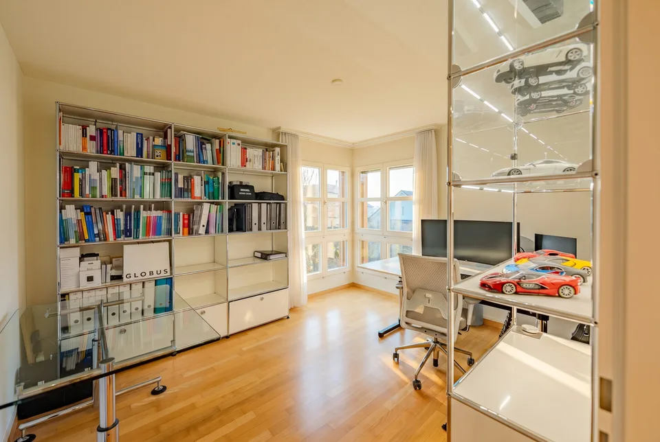 Traumhafte 5.5-Zimmer-Maisonettewohnung mit voll ausgebautem Hobbyraum – Foto 6 von 20