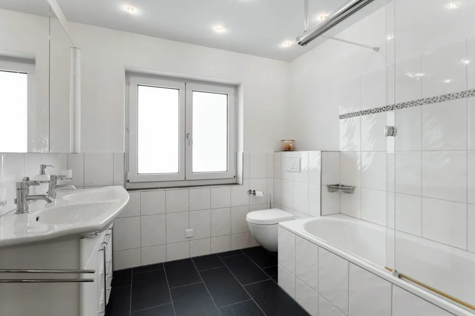 Grosszügiges 10 ½-Zimmer-Einfamilienhaus mit vielseitigem Nutzungspotenzial! – Foto 10 von 20