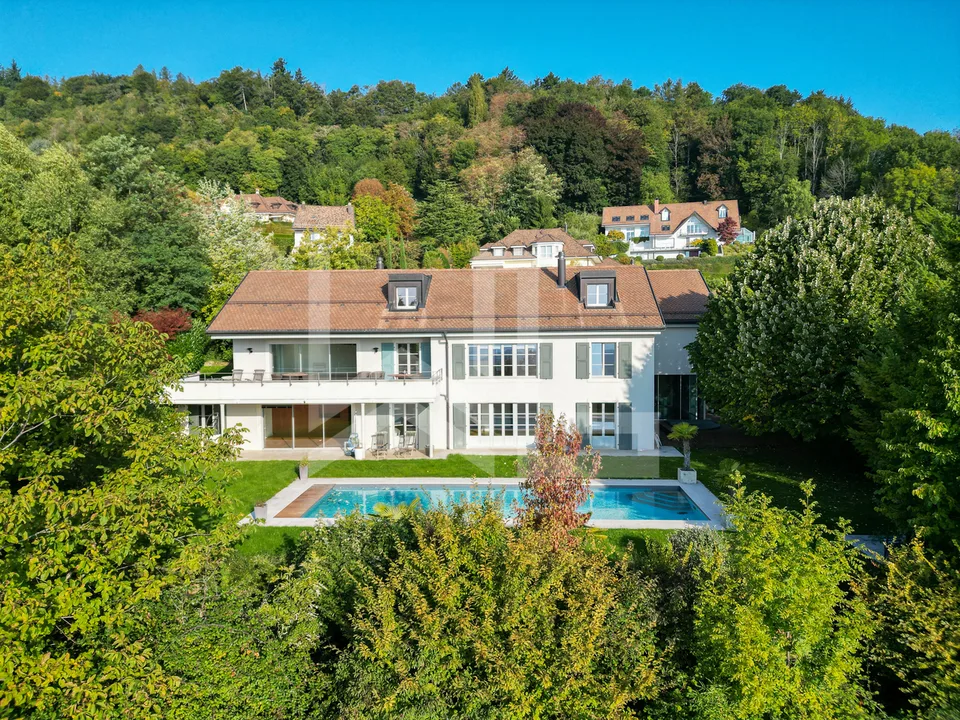 SPLENDIDE AVEC VUE PANORAMIQUE SUR LE LAC