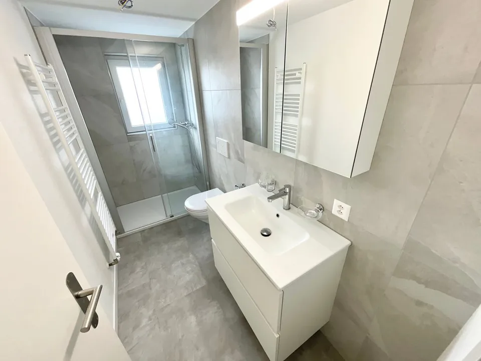 Renovierte 3-Zimmer-Wohnung mit privater Terrasse – Foto 8 von 9