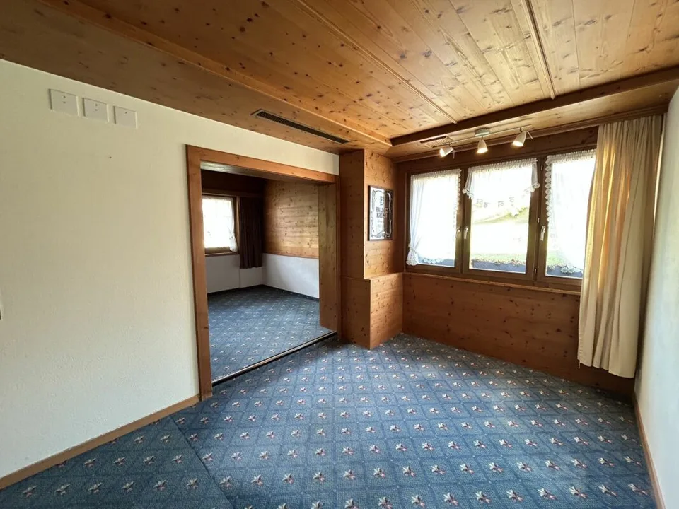 3.5 Zi-Ferienwohnung im Zentrum mit Ausbaupotential – Foto 4 von 13