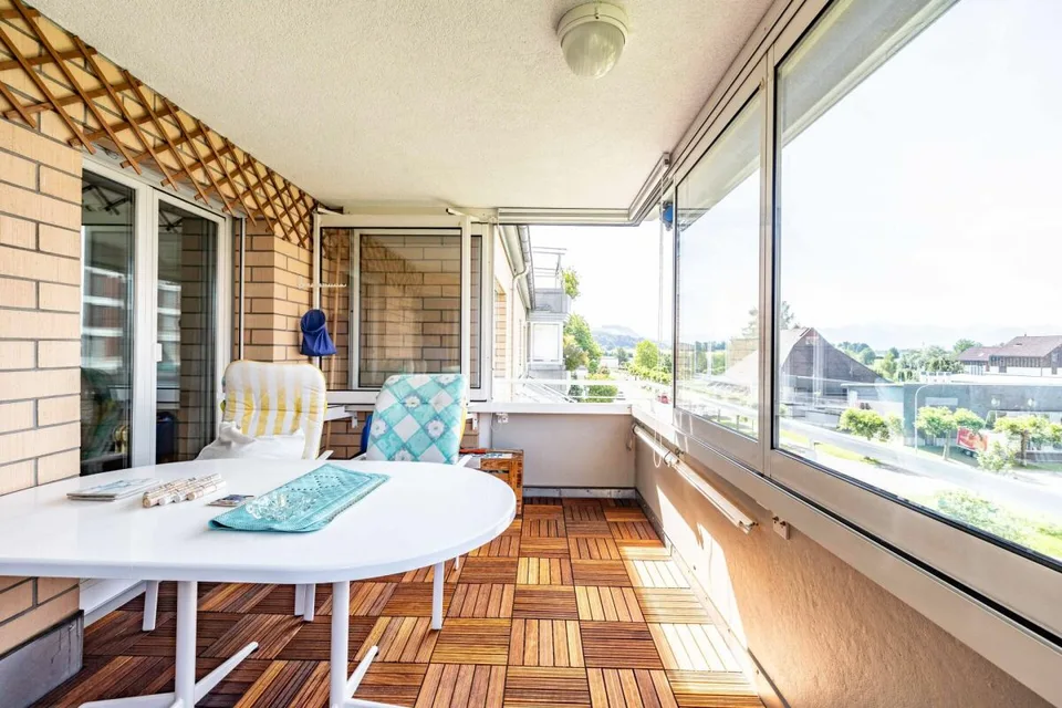 Grosszügige 4.5-Zimmer-Wohnung - ruhig, hell und mit Blick ins Grüne. – Foto 8 von 20