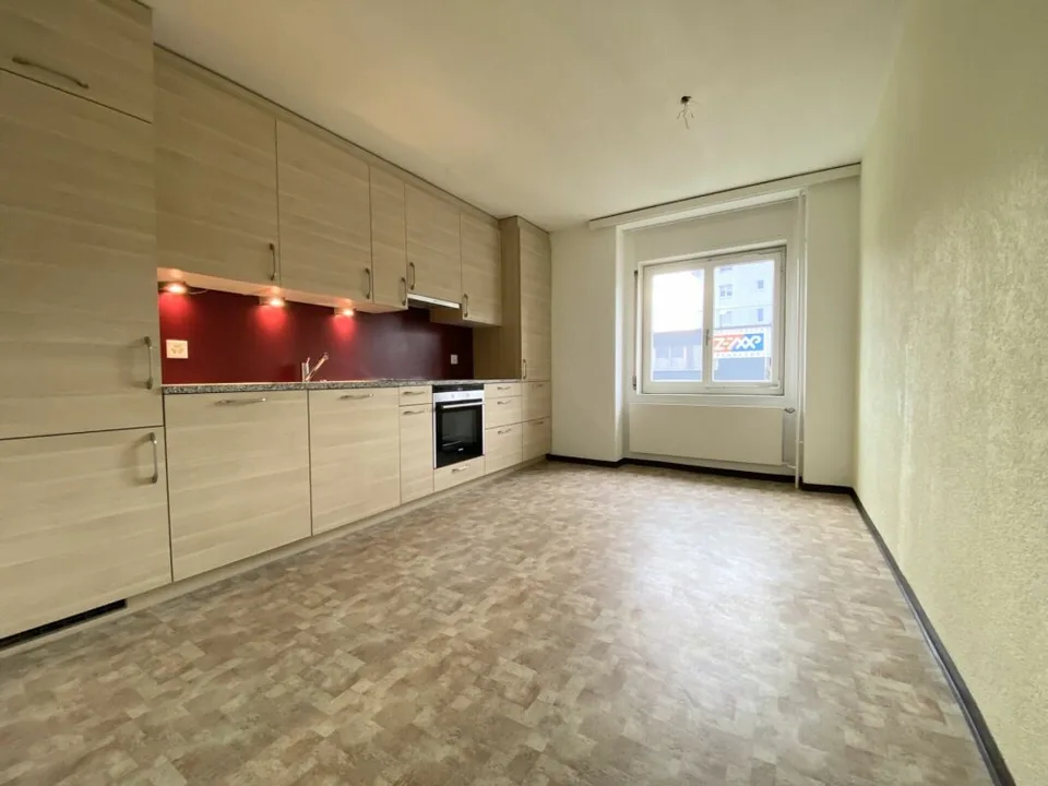Grosszügige 3.5-Zimmerwohnung im Hochparterre