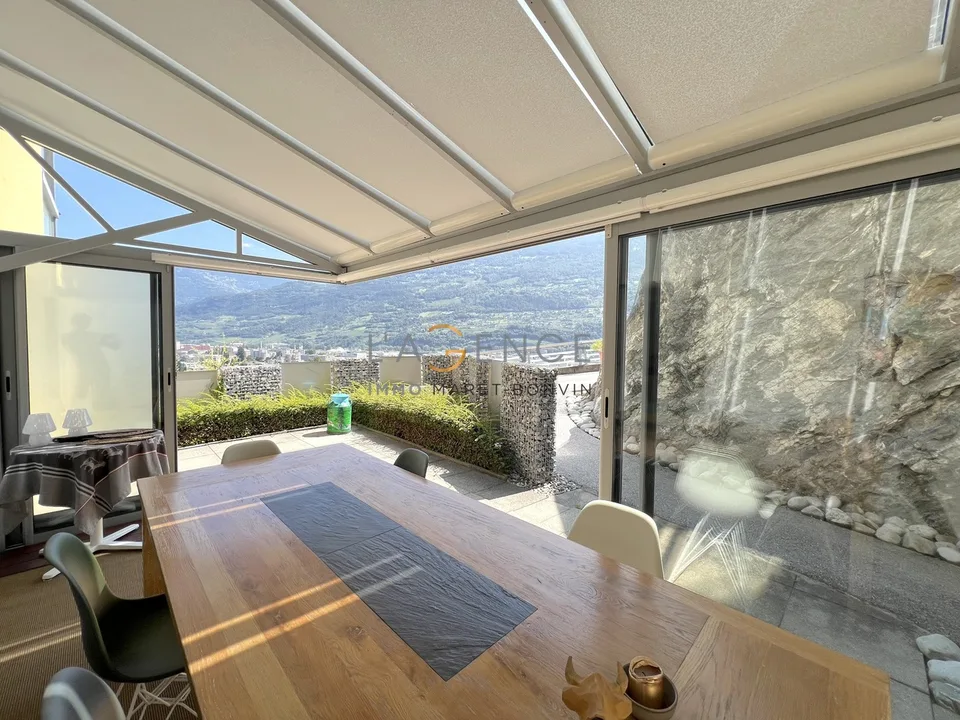 APPARTAMENTO 3,5 LOCALI CON VERANDA E VISTA SUI CASTELLI - GRAVELONE