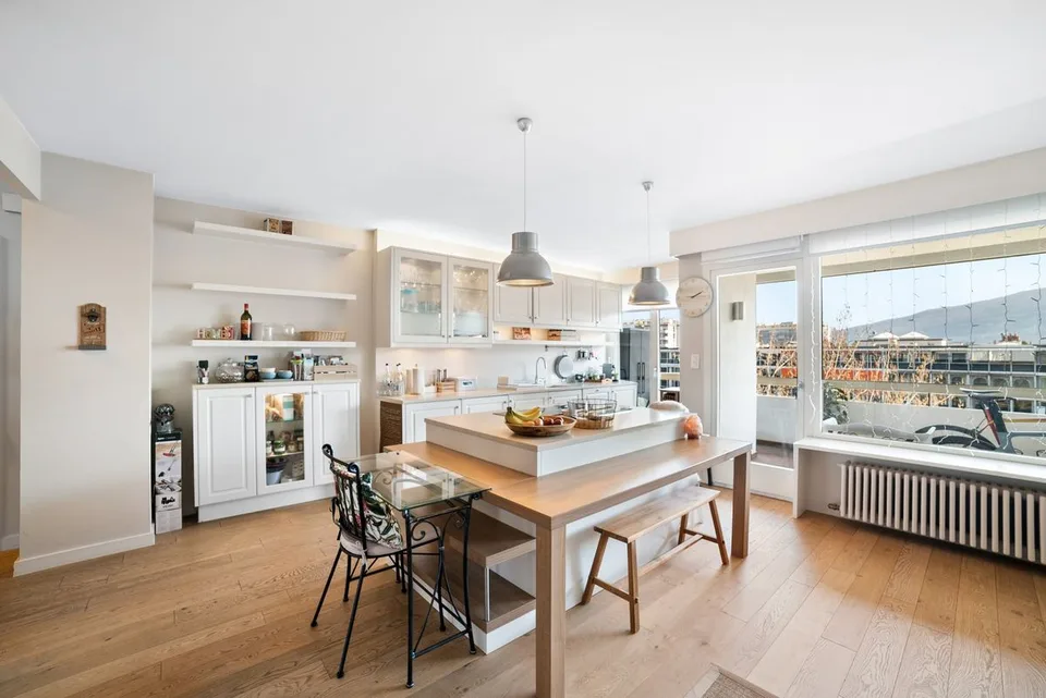 Superbe Penthouse-Wohnung mit herrlicher Aussicht – Foto 2 von 29
