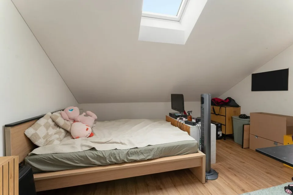 Renovated attic apartment - modern construction standard and living comfort