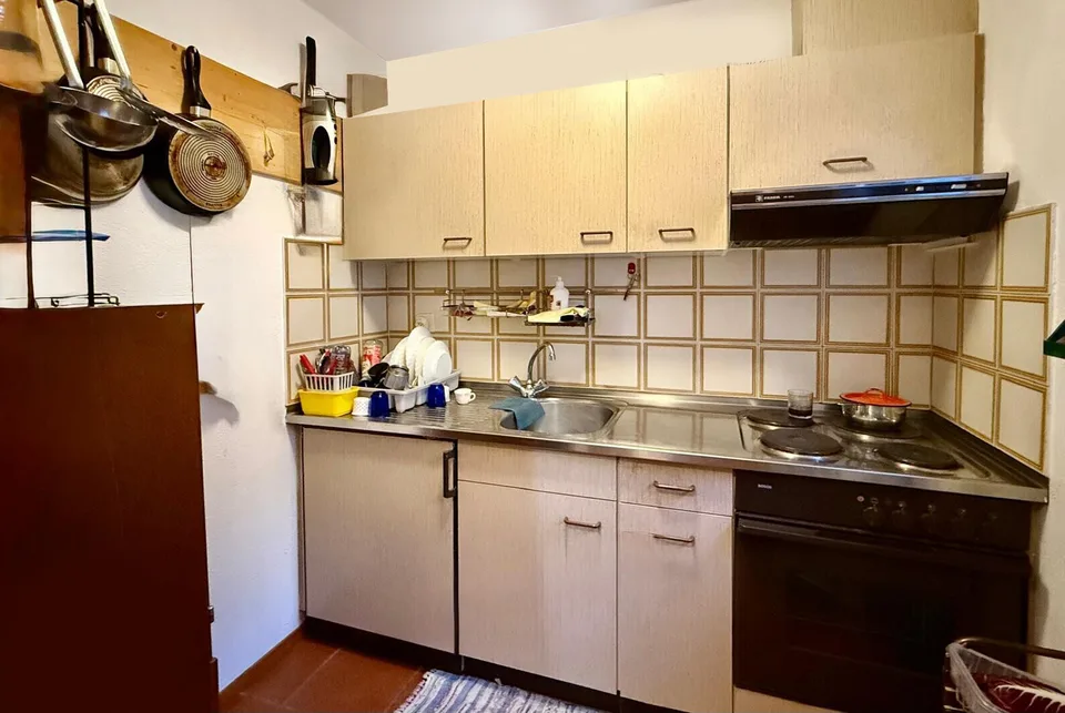 SCHÖNE VILLA MIT 4 ZIMMERN, 2 TERRASSEN UND GARTEN IN AROGNO – Foto 13 von 19