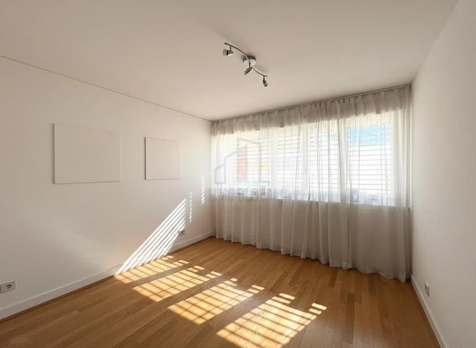 SPLENDIDE PENTHOUSE ATTEND UNE NOUVELLE FAMILLE – photo 6 sur 11